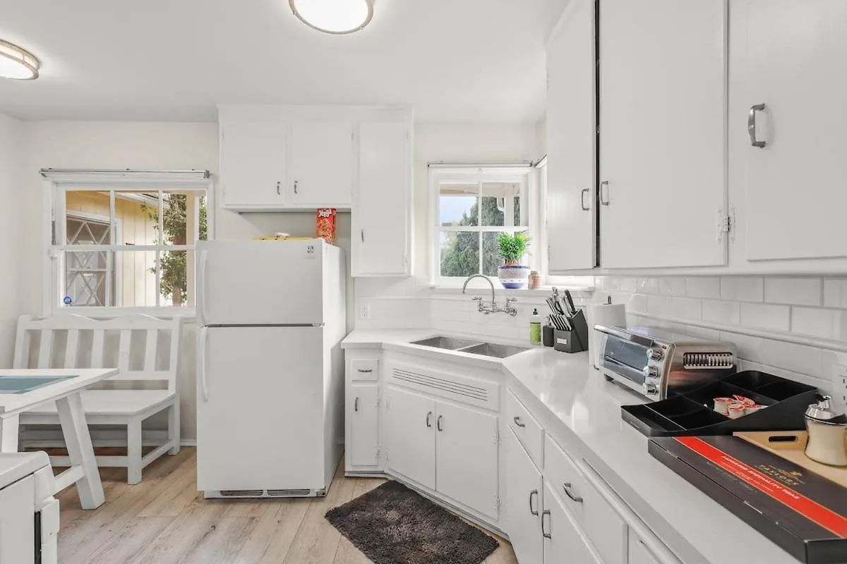 Dazzling Westside 4 Bedroom Home-Minutes To The Beach Los Angeles 0*,  United States